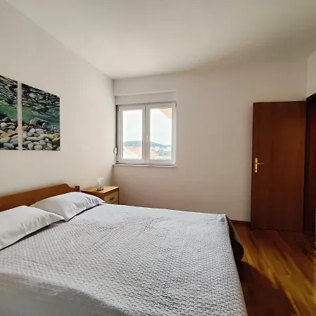 Airy In - Murter, - 3 Min Walk, 2 Bedrooms, 2 Bathrooms, 70m2 With Terrace, Mooring Included