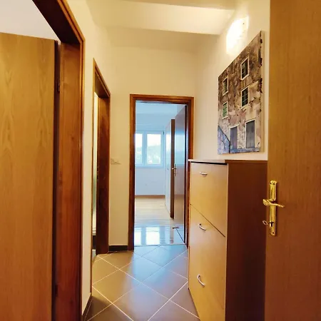Seaside Retreat: With Access And Boat Mooring Apartment *