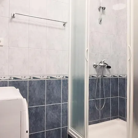 Seaside Retreat: With Access And Boat Mooring Apartment Tisno