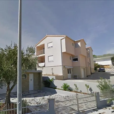 Airy In - Murter, - 3 Min Walk, 2 Bedrooms, 2 Bathrooms, 70m2 With Terrace, Mooring Included 티스노