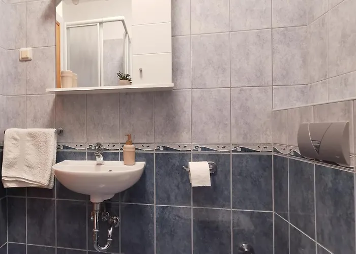 Appartement Airy In - Murter, - 3 Min Walk, 2 Bedrooms, 2 Bathrooms, 70m2 With Terrace, Mooring Included Tisno